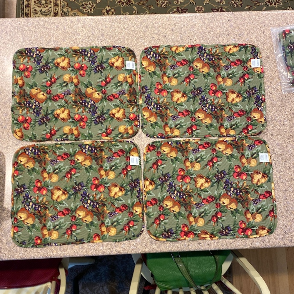 NIP Longaberger Napa Orchard Fabric Napkins and Placemats - Picture 8 of 17